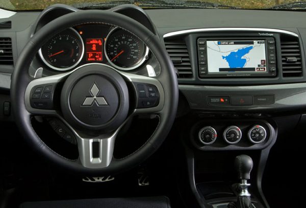 mits-lancer-bord mits-lancer-bord